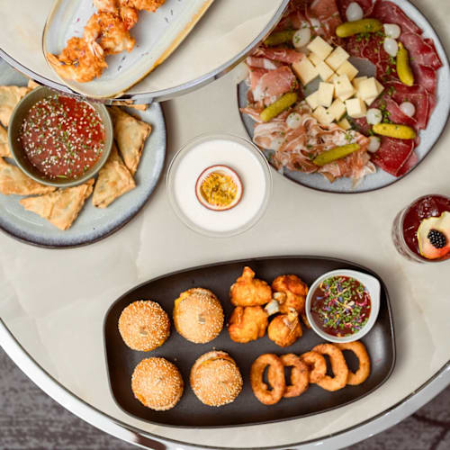 N'vY Bar, Genève