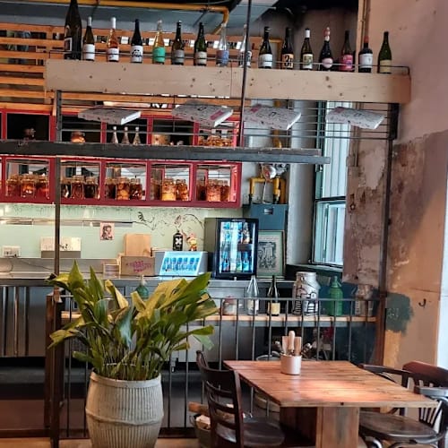 Frankie Gallo Cha Cha Cha - Raval, Barcelona