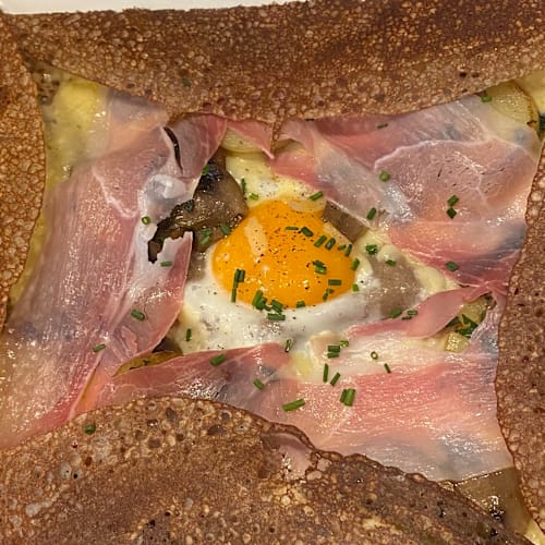 Le Petit Roméo, Paris