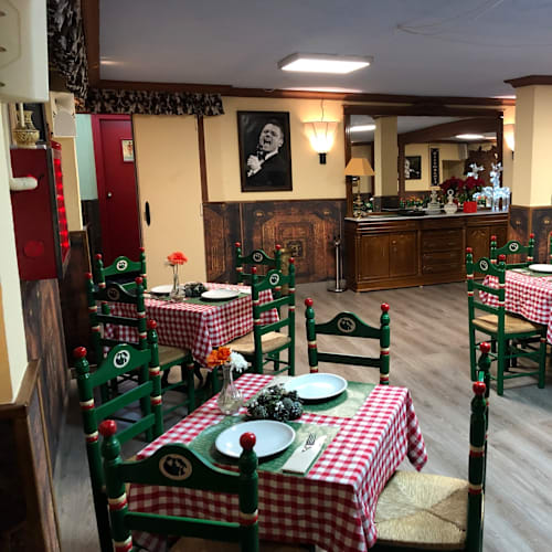 Don Cammillo e Peppone, Sevilla