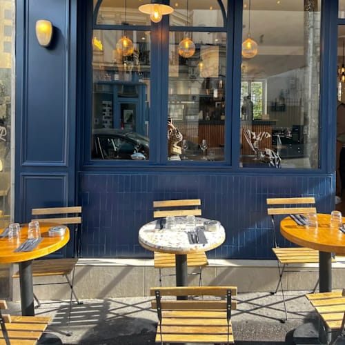 La Petite École, Paris