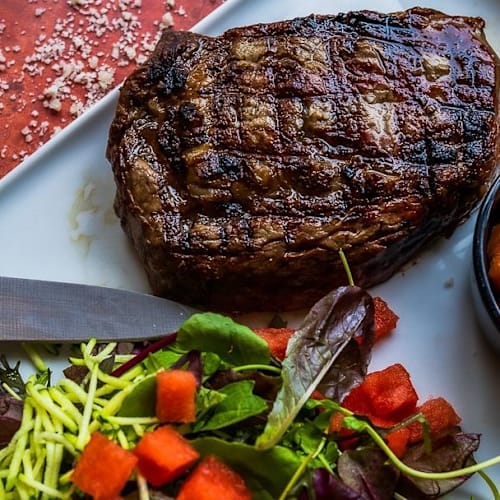 Santa Carne, Paris
