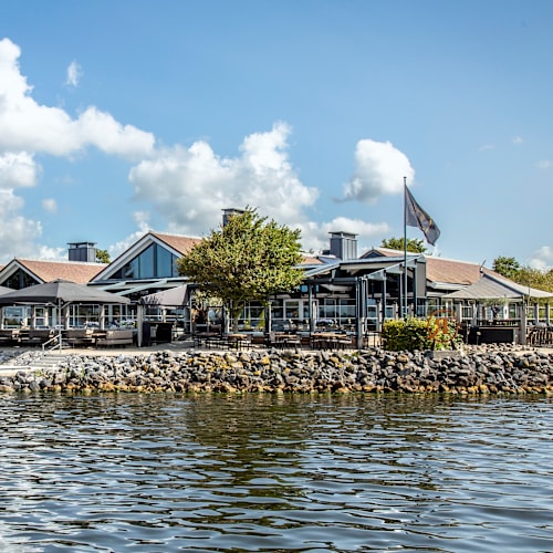 On The Rock, Aalsmeer