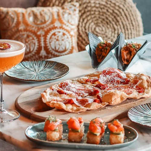 Poco Más, Roelofarendsveen