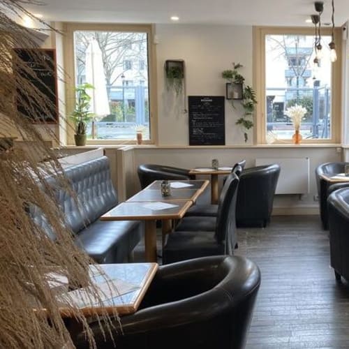 L’Optimiste, Suresnes