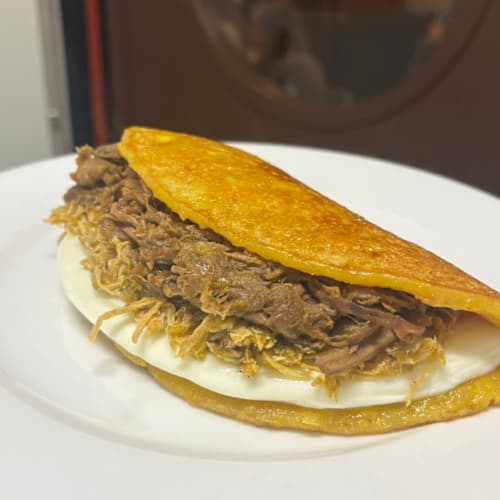 Laró Restaurante Venezolano, Rubí