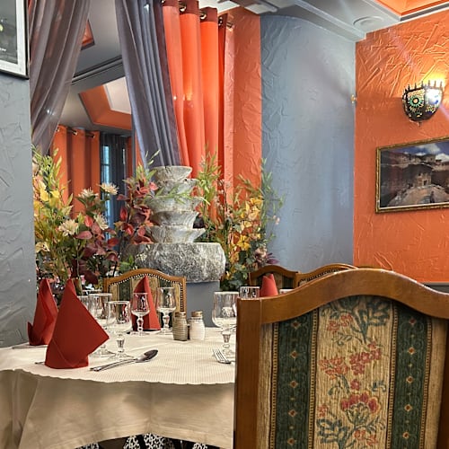 Le Berbere, Paris