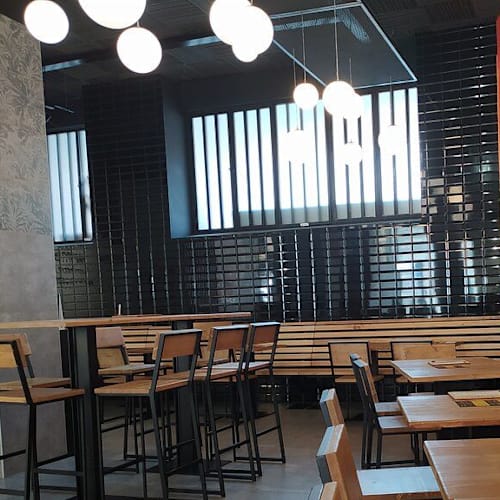 Boss Taurus Burger Store, Novara