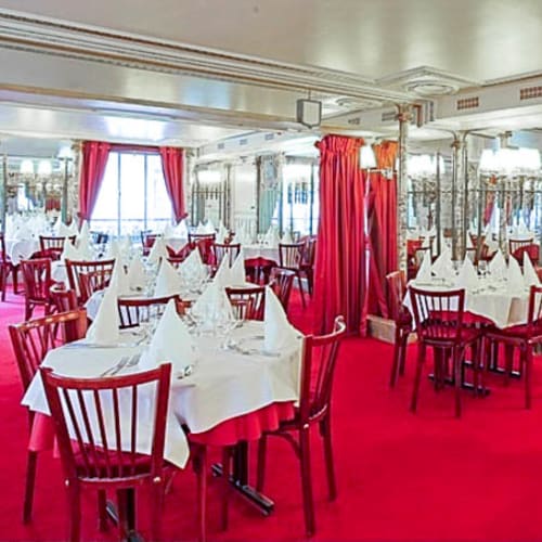Les Noces de Jeannette, Paris