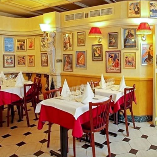 Les Noces de Jeannette, Paris