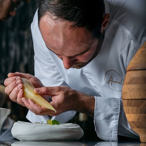 Arakel, Genève