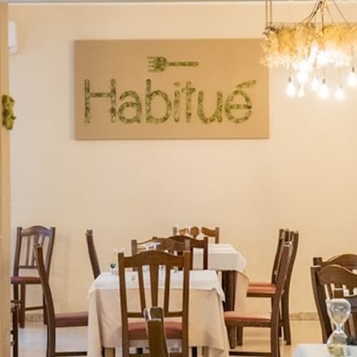 Habituè, Scerni