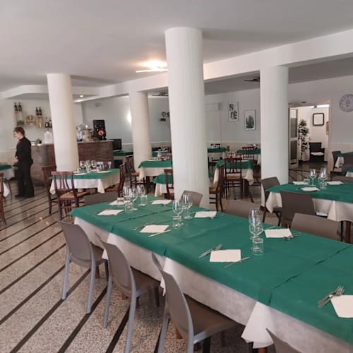 Colata Lavica Ristorante Pizzeria, Villaggio del Pino-le Ginestre