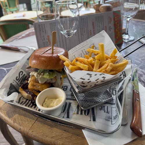 Le cardinal, Paris