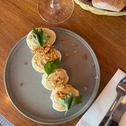 Le cardinal, Paris