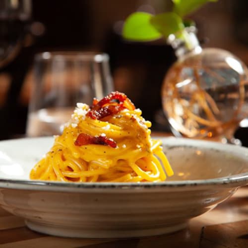 Tavola bottiglieria con cucina, Roma