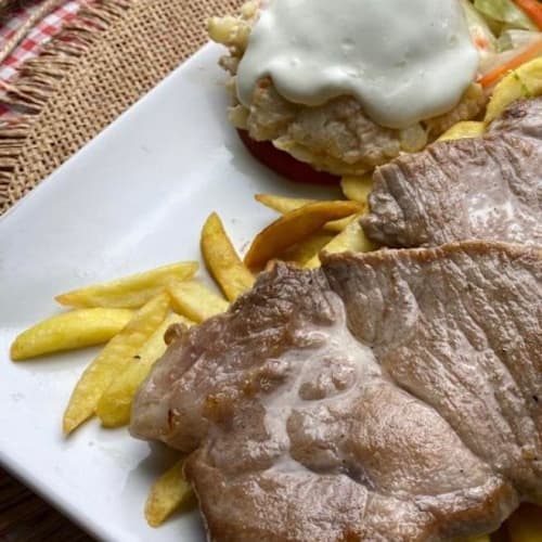 Hermanos Morales (Nervión), Sevilla