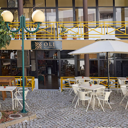 OLI wine&dine, Lagos
