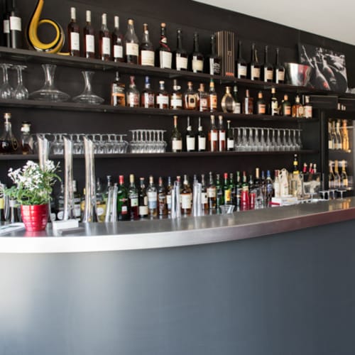 L'Epicurien, Le Port-Marly