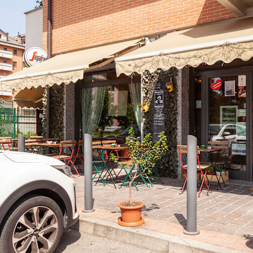 412 Cafe, Opera