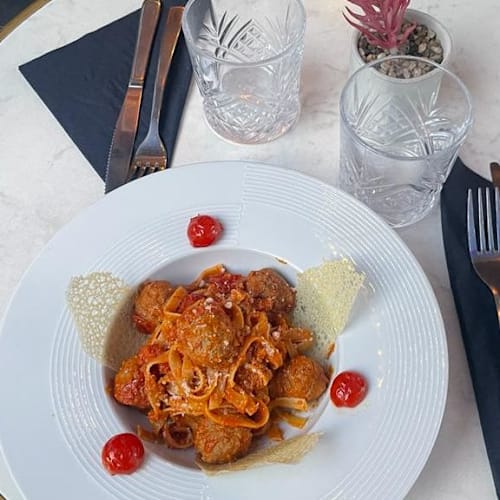 Primo Restaurant & Pizzeria, Paris