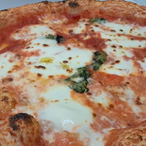 La taverna del brigante, Banzi