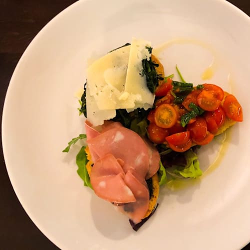 Enosteria  capolecase, Roma