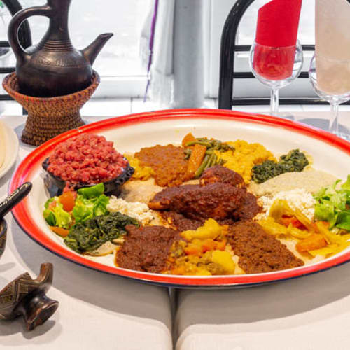 Addis Abeba, Paris