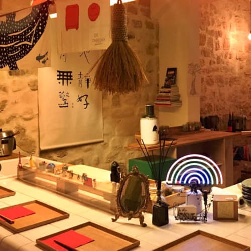Ai Hsu Table, Paris
