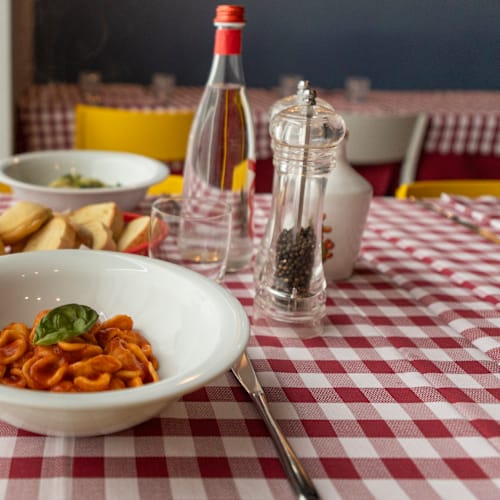 Orecchiette e Vino, Milano