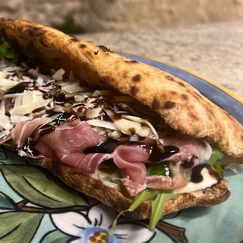 Tasty & Gourmet, Scordia