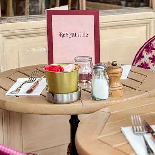 Rosemonde, Paris
