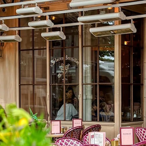 Rosemonde, Paris