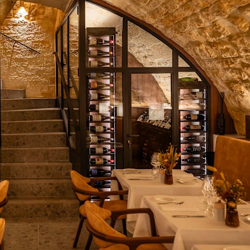 Hestia, Paris