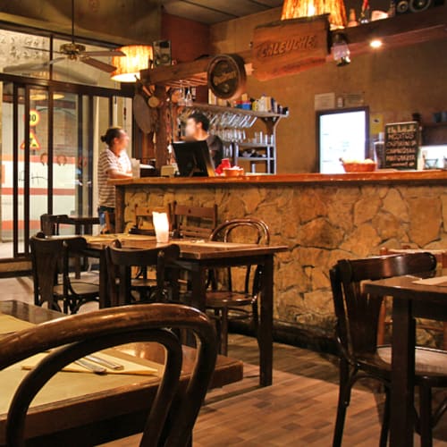 Caleuche, Barcelona