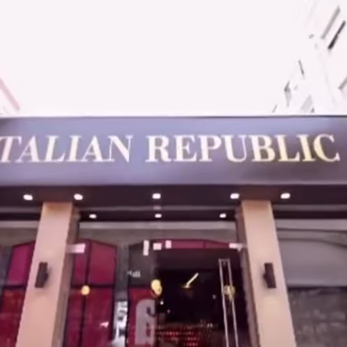 Italian Republic - Leiria Centro, Leiria