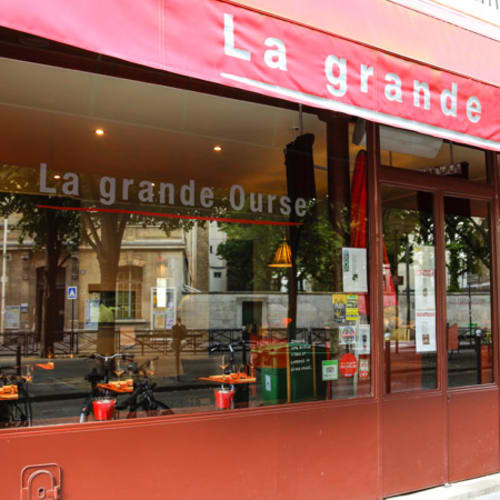 La Grande Ourse, Paris