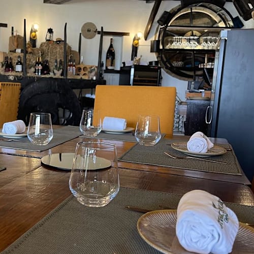 Restaurante Empire Steakhouse, Luz