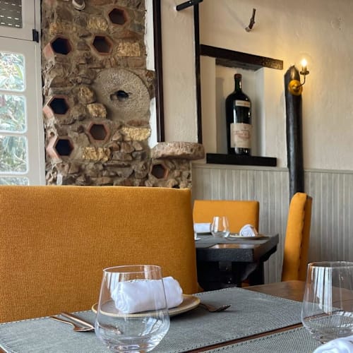 Restaurante Empire Steakhouse, Luz