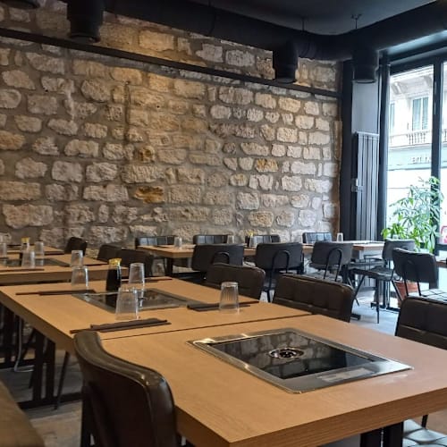 Ajumma, Paris