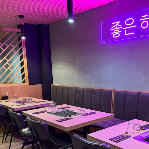 Ajumma, Paris