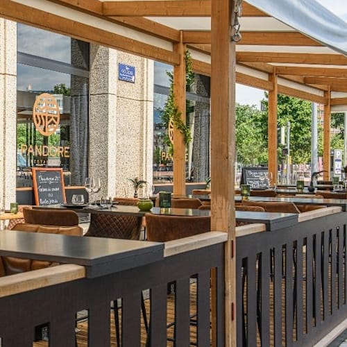 Le Pandore, Geneva