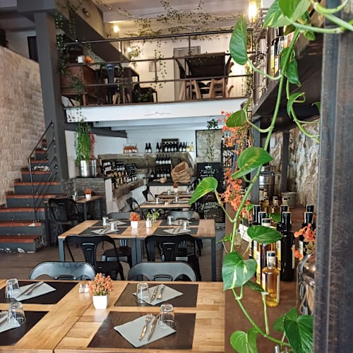 Le Comptoir aux Huiles by Delucce, Marseille