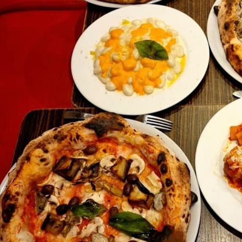 Simo e i suoi fratelli, Paris