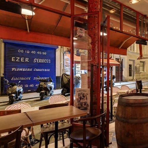 Les Quidams, Paris