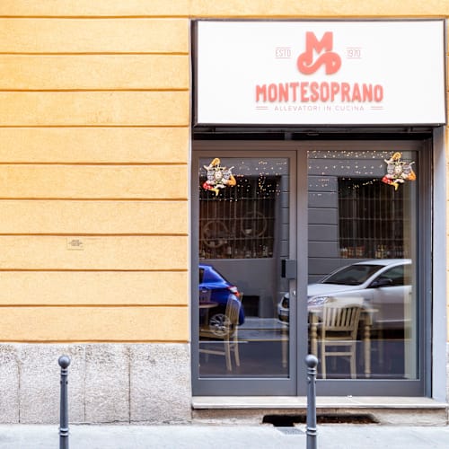 Montesoprano (via Orti), Milano