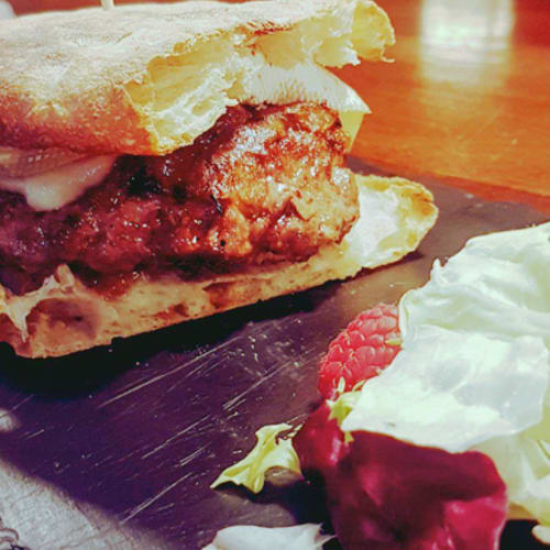 El Nou Cal Cateri, Pi