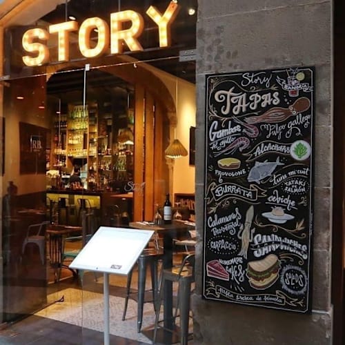 Story, Barcelona