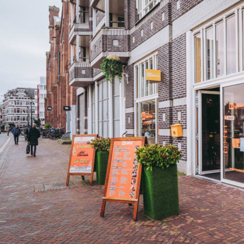 Eighty-Four, Amsterdam