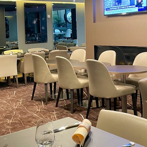 Bistro Millésime - Hôtel Mercure Paris Porte de Versailles Expo, Vanves